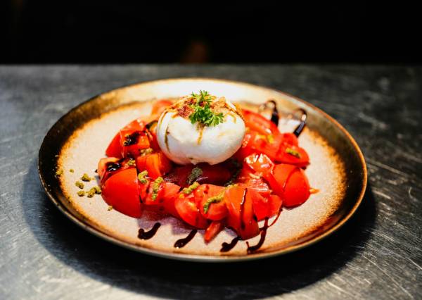 Burrata et tomates rôties